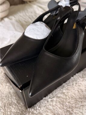 Fashion Nova Black Pointed Slingback Heels